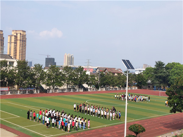 杨守敬中学新生入学行为习惯规范养成周活动拉开序幕